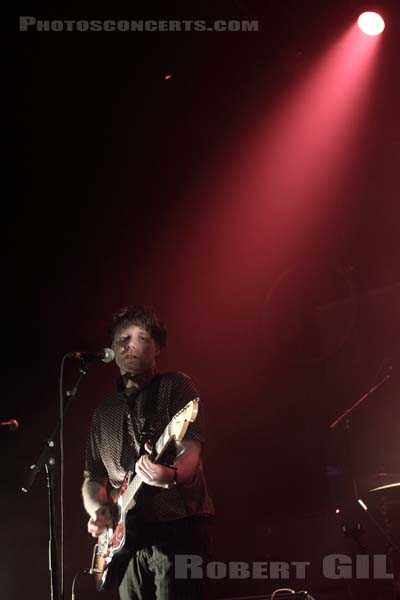 HOLDEN - 2010-03-09 - PARIS - Le Bataclan - 